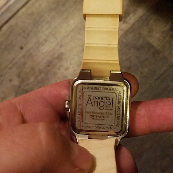 Watch - Picture 2 of 3